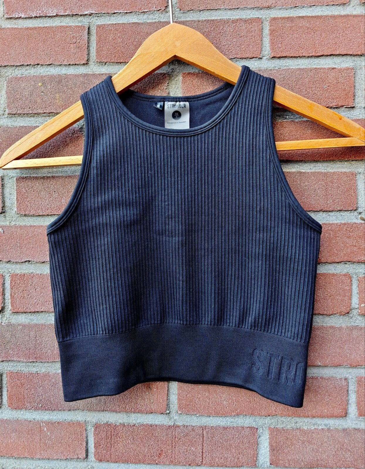 Stronger zwarte sport top maat XS/S - nieuw!, Kleding | Dames, Zwart, Nieuw, Ophalen of Verzenden, Fitness of Aerobics