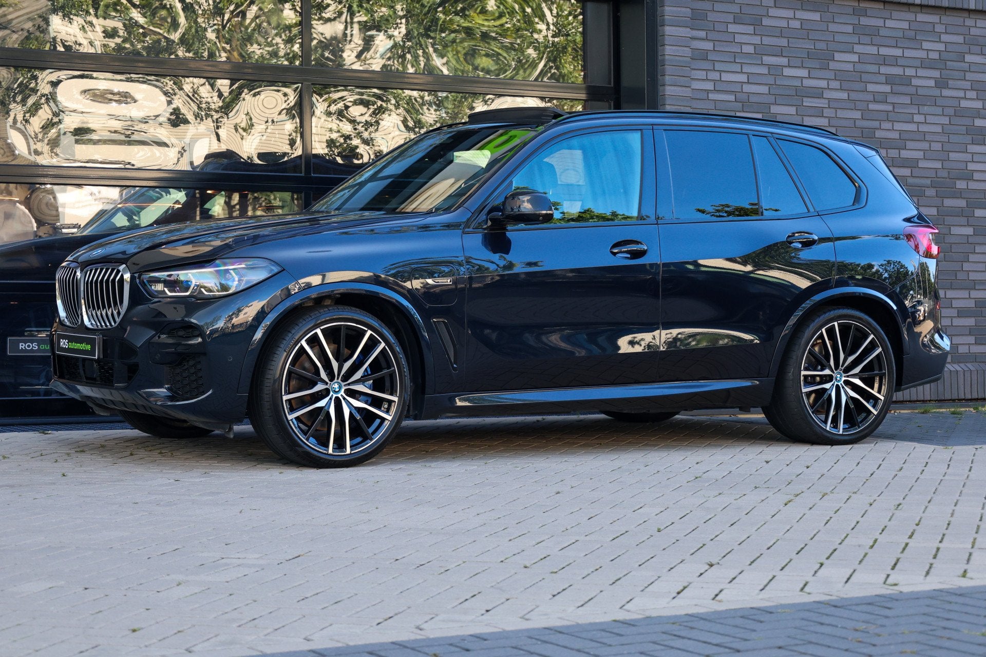 Foto 10 van BMW X5 xDrive45e High Executive | BTW | M-SPORT | PANO | LAS