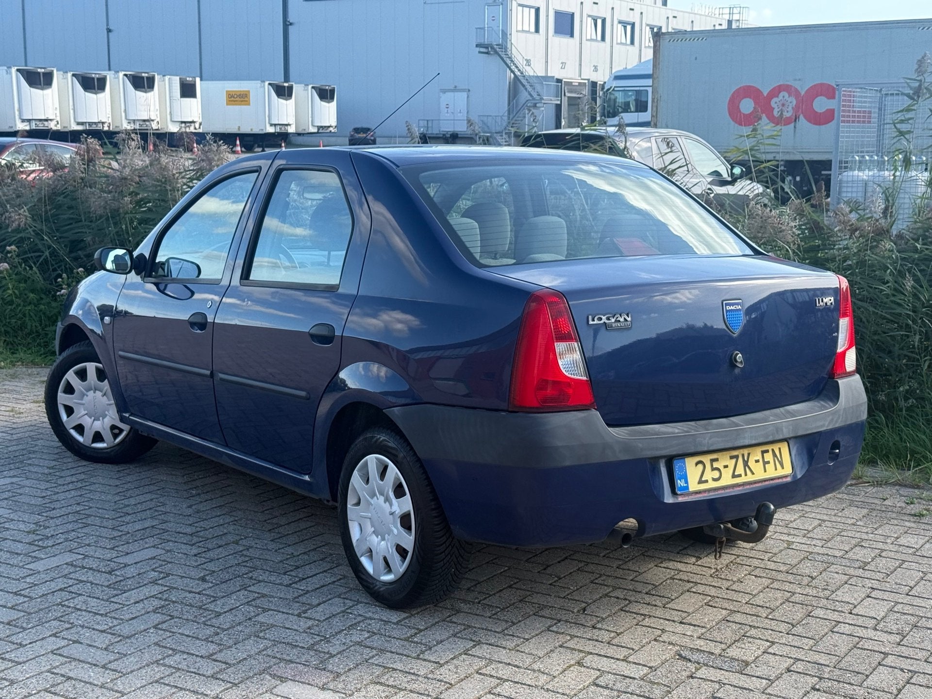 Dacia Logan 1.4 Ambiance Apk tot 07-03-2027, Auto's, Voorwielaandrijving, Gebruikt, 31 €/maand, Blauw