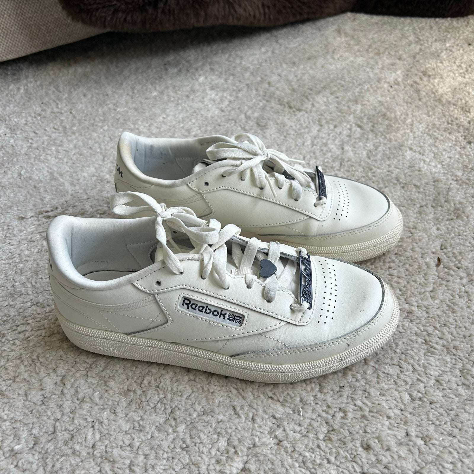Reebok Classic Sneakers - Maat 37.5, Kleding | Dames, Ophalen of Verzenden, Gedragen, Wit, Sneakers of Gympen