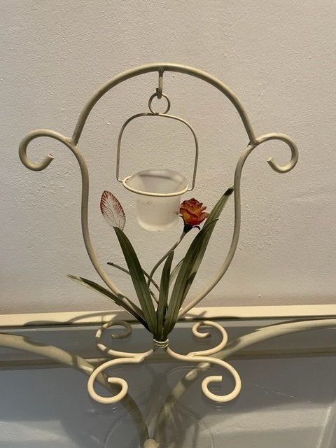 Brocante kandelaar metaal met bloemen / roosjes. Vintage., Antiek en Kunst, Curiosa en Brocante, Ophalen