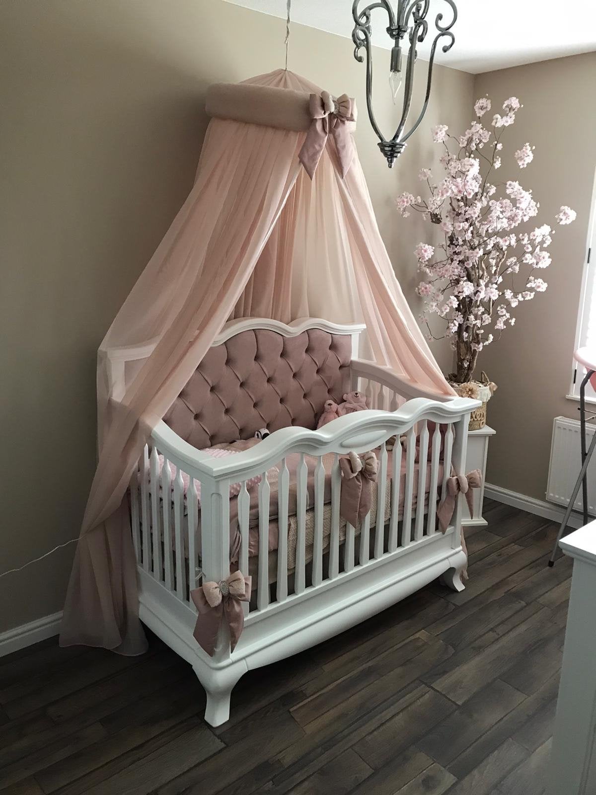 Luxe Romina babybedje met hemeltje en roze bekleding, Ophalen, Zo goed als nieuw, Ledikant