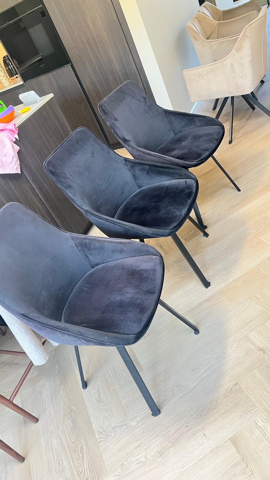 Set van 3 zwarte fluwelen velvet eetkamerstoelen, Huis en Inrichting, Stoelen, Drie, Zwart, Ophalen of Verzenden, Zo goed als nieuw