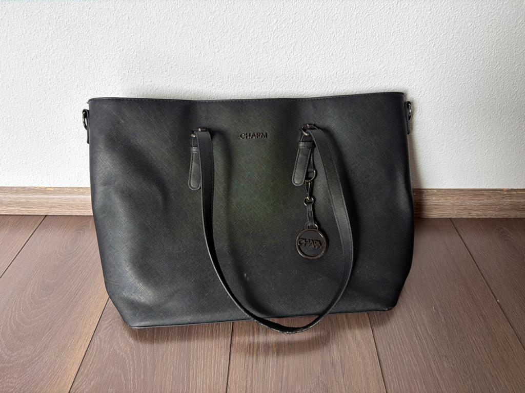 Charm Zwarte Shopper / Handtas, Gebruikt, Rugtas, Zwart, 40 tot 50 cm
