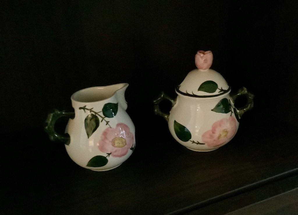 Suiker en koffiemelk Roomstel Villeroy en Boch Wild Rose, Huis en Inrichting, Overige typen, Ophalen of Verzenden, Zo goed als nieuw