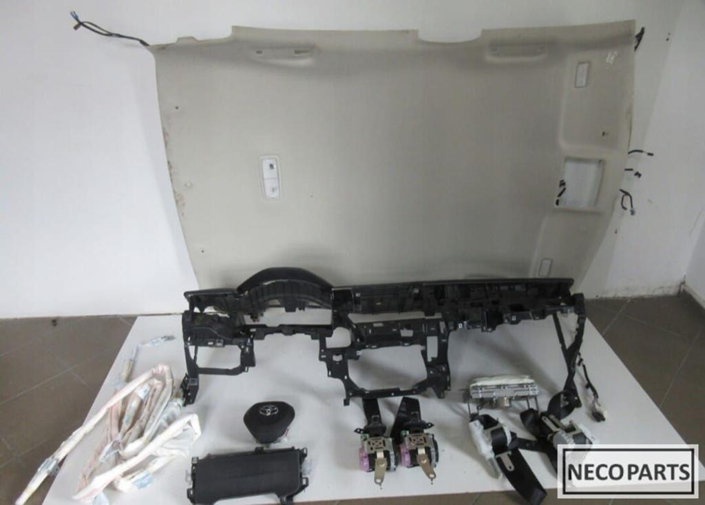 TOYOTA COROLLA E21 AIRBAG COMPLEET DASHBOARD, Gebruikt, -, -, Ophalen of Verzenden