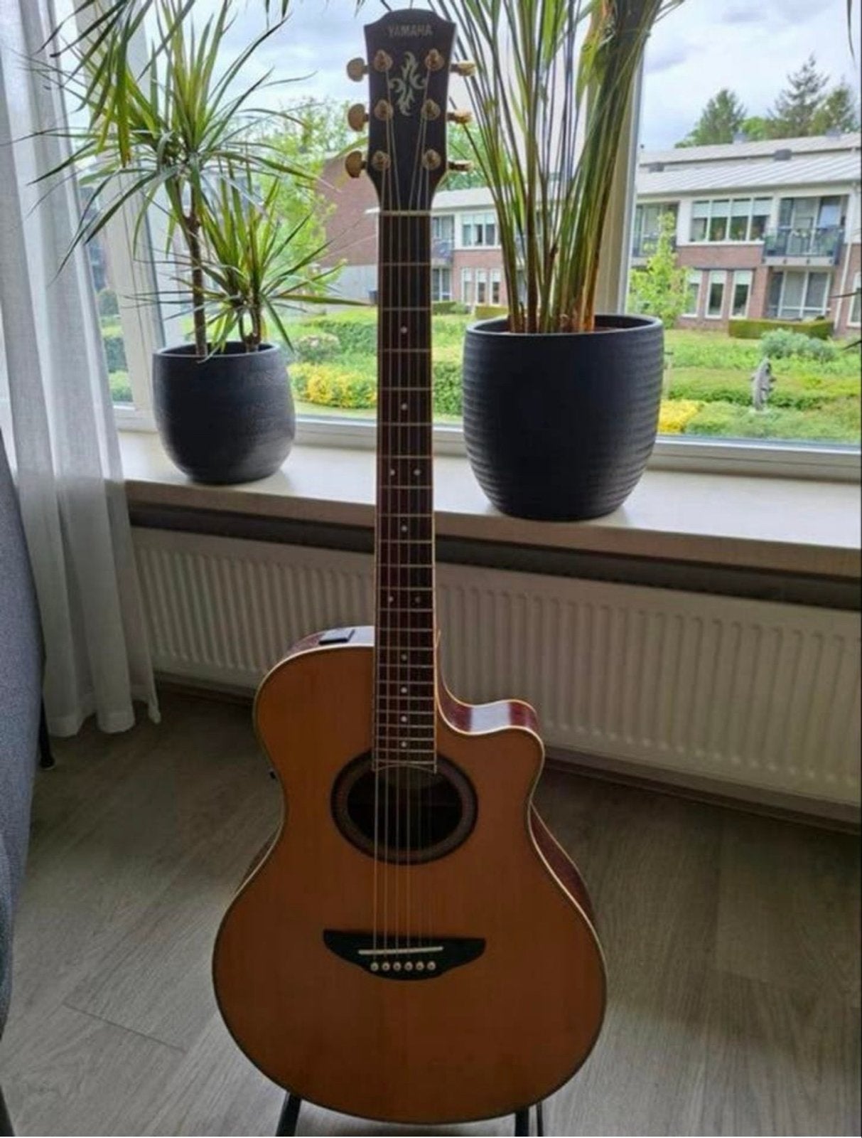 Yamaha APX-7CT Western gitaar met element en hoes, Ophalen of Verzenden, Zo goed als nieuw, Gitaar, 50 tot 100 watt