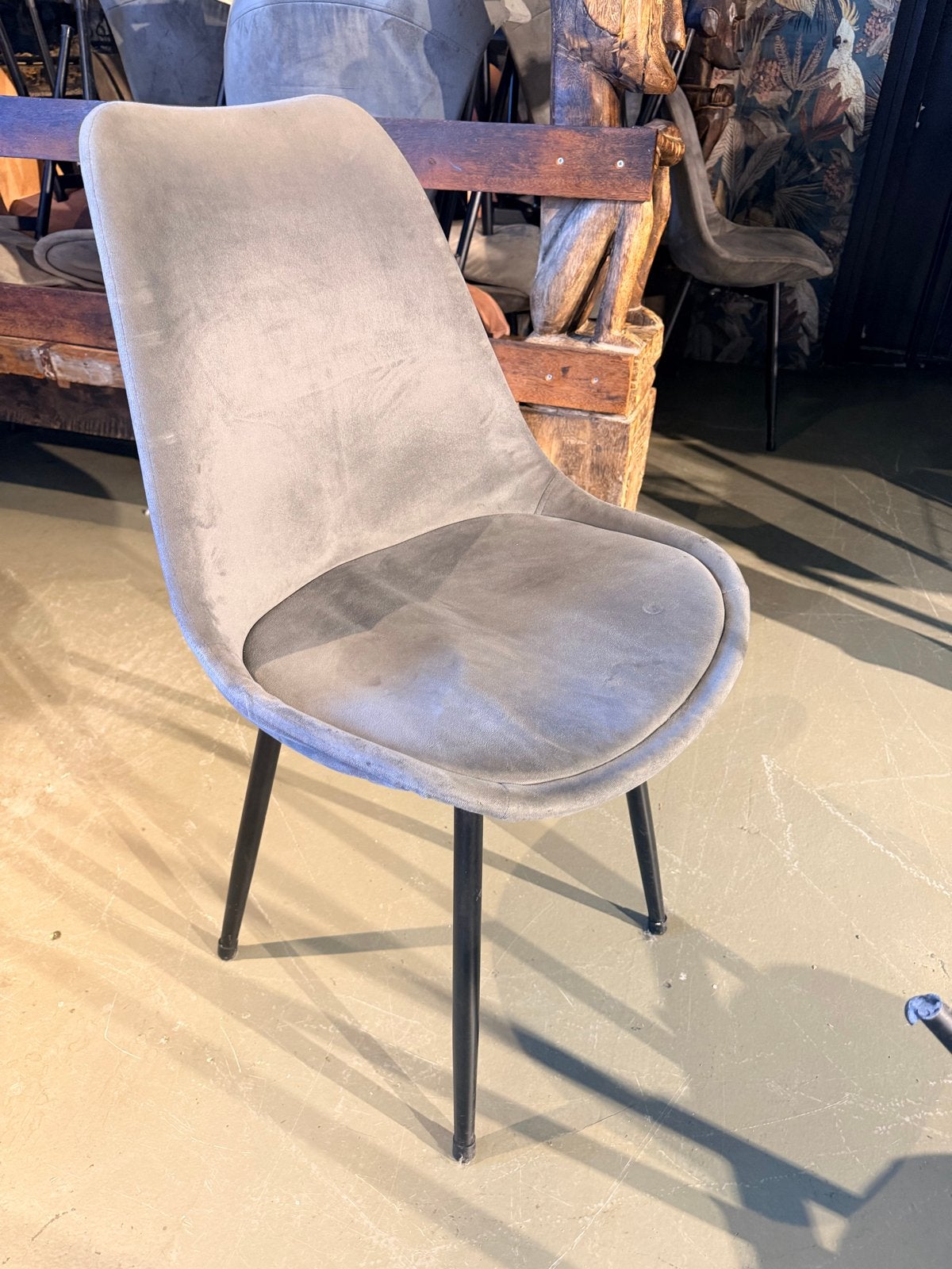 Partij Comfortabele eetkamerstoelen - Grijs en roze velours, Zakelijke goederen, Ophalen, Gebruikt