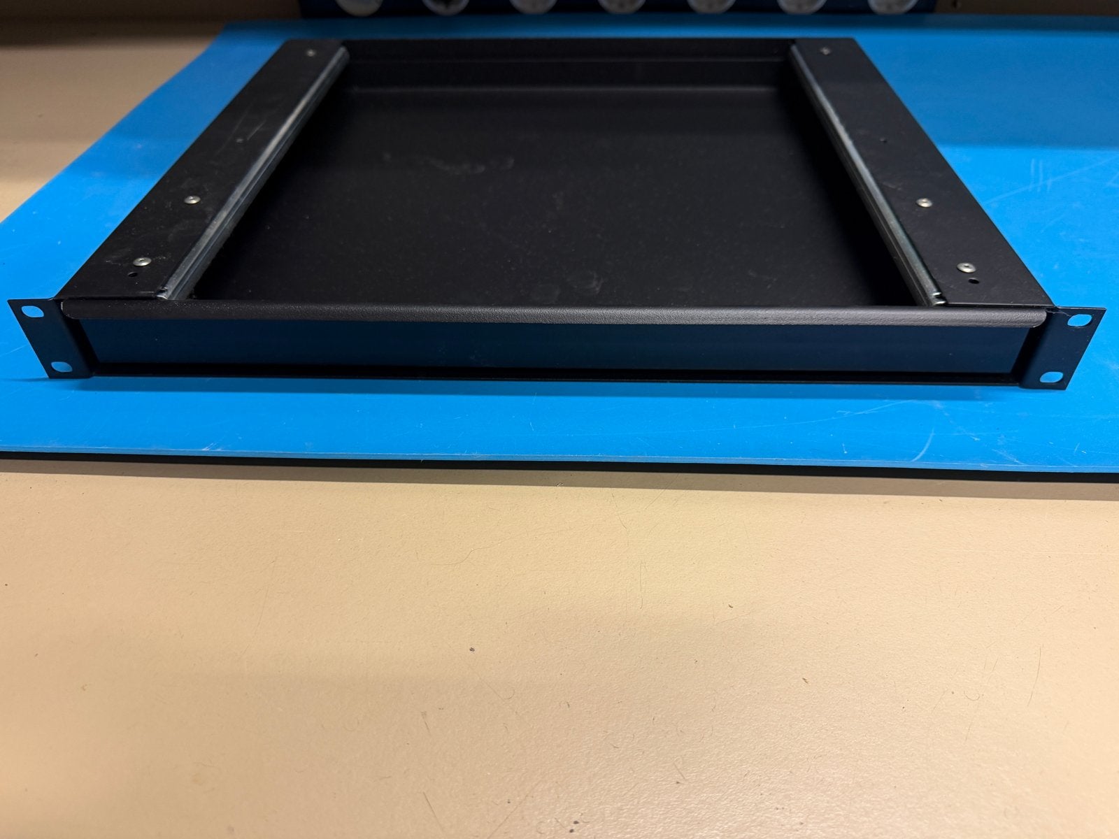 1HE 19 inch lade, zo goed als nieuw, Ophalen of Verzenden