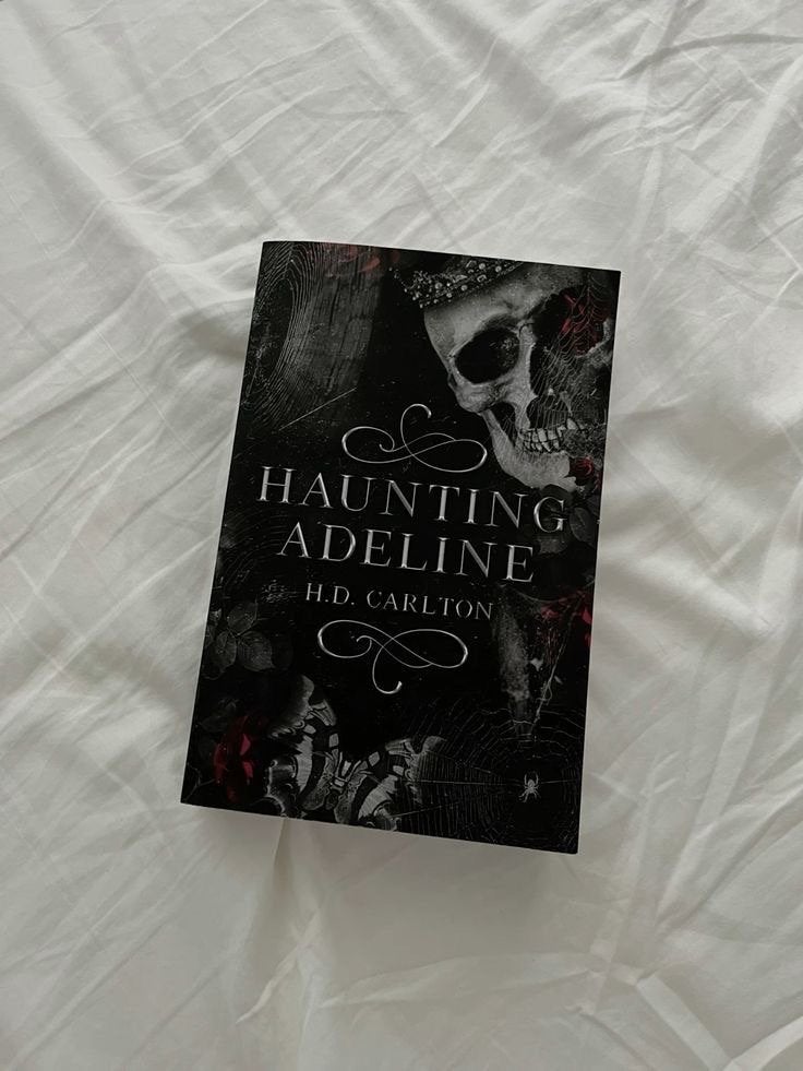 Haunting Adeline - H.D. Carlton, Ophalen of Verzenden, Zo goed als nieuw, Wereld overig