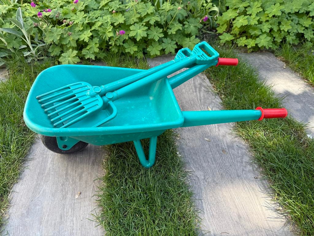 Kinderspeelgoed kruiwagen Bosch met tuingereedschap, Ophalen, Gebruikt, Jongen of Meisje