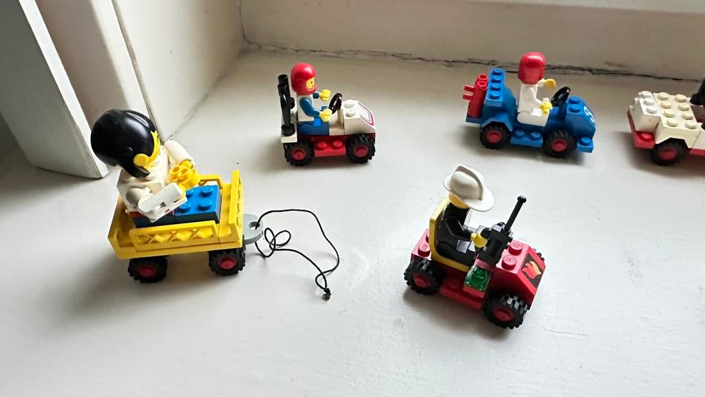 Kleine lego autootjes, en helikopter en politieboot, Ophalen, Gebruikt, Complete set, Lego