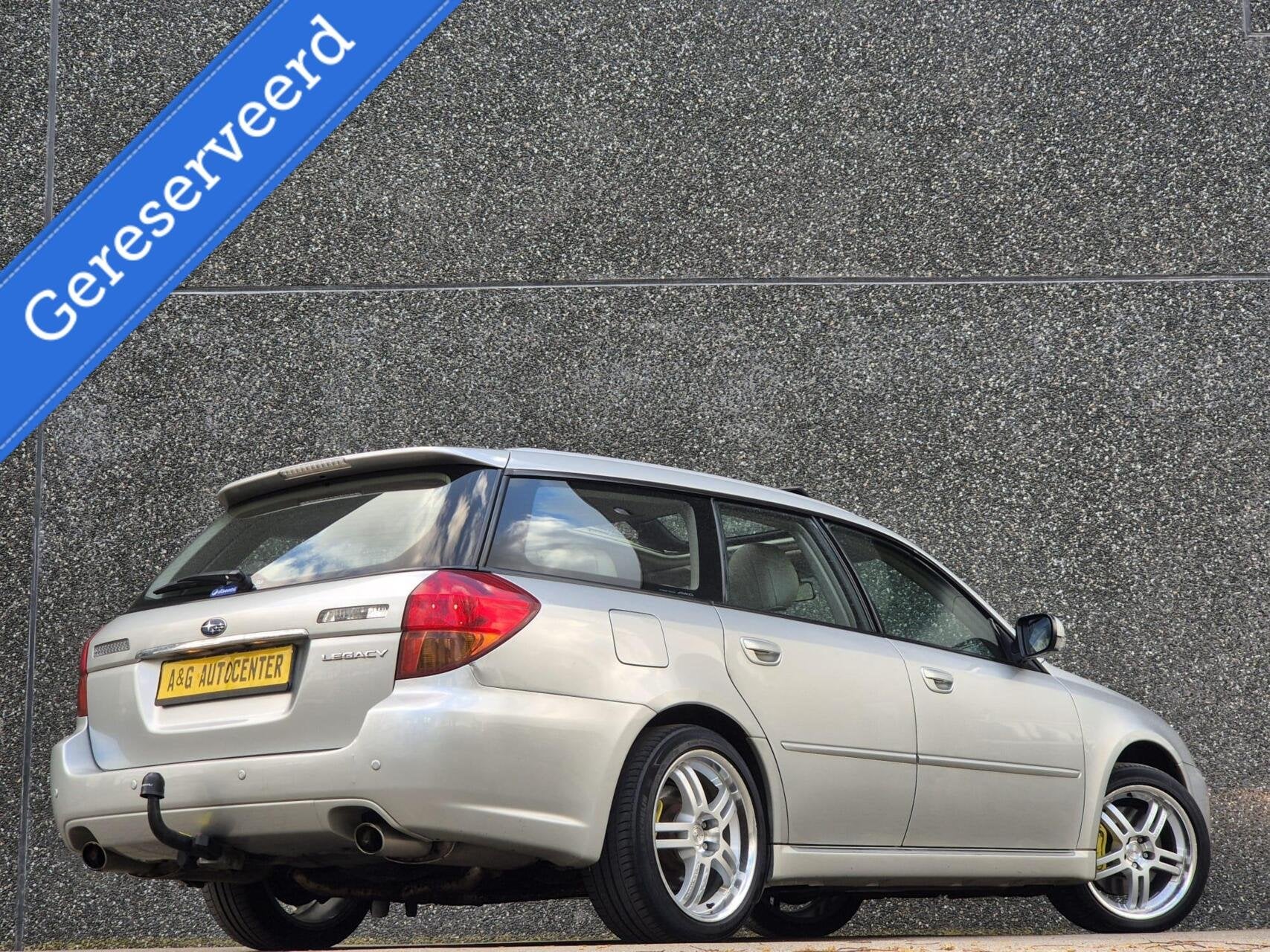Subaru Legacy Touring 3.0R AWD Executive/245PK/Pano/Trekhaak, Auto's, Automaat, Dealer onderhouden, Gebruikt, Legacy
