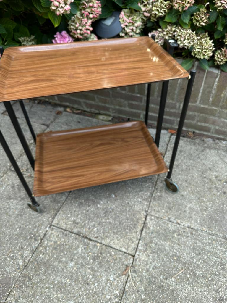 Retro dien tafel rijbaar, Huis en Inrichting, Ophalen of Verzenden, Zo goed als nieuw, 25 tot 50 cm, Rechthoekig