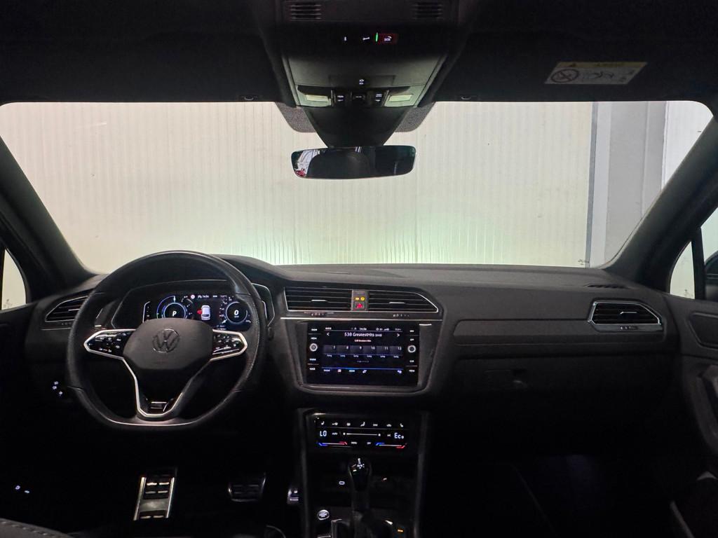 Volkswagen Tiguan 1.4 TSI eHybrid R-Line Business+ | IQ LIGH, Blauw, Hybride Elektrisch/Benzine, SUV of Terreinwagen, 750 kg