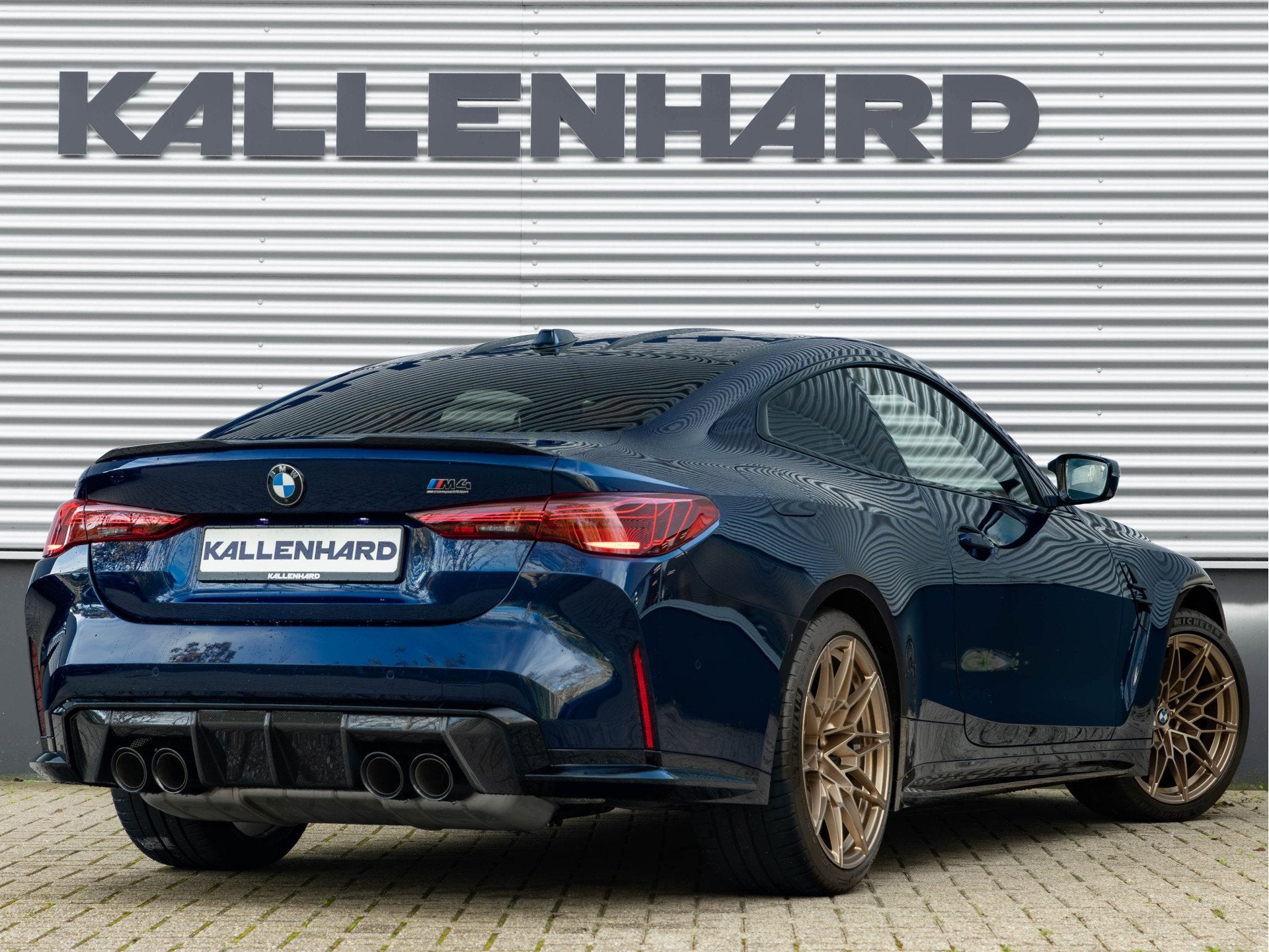 BMW 4 Serie Coupé M4 xDrive Competition - Sonderwunsch ''Ta, Gebruikt, 1760 kg, 530 pk, Vierwielaandrijving