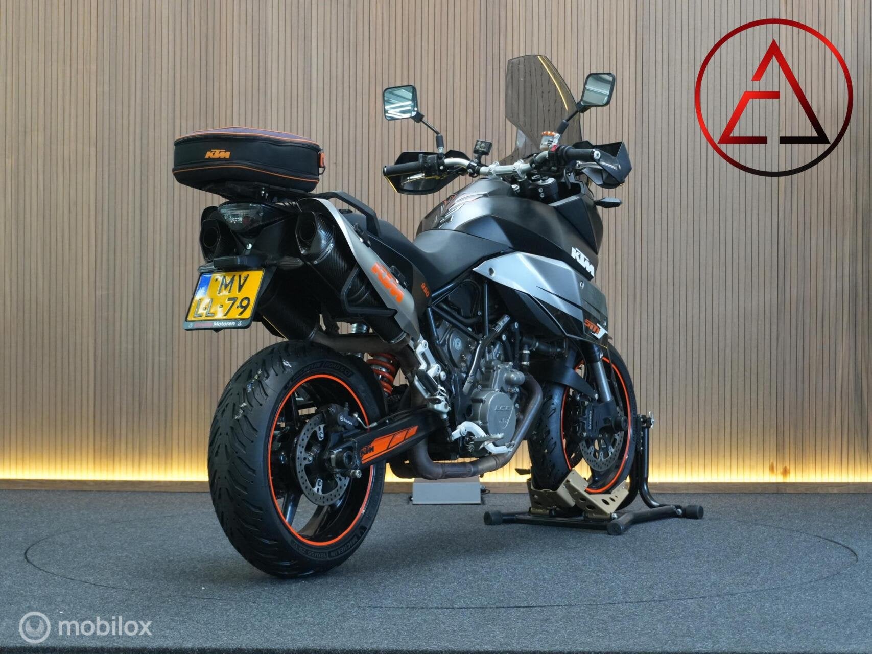 KTM 990 Supermoto T '09 | LeoVince | 63d km, Motoren, KTM, Bedrijf, Meer dan 35 kW, Overig