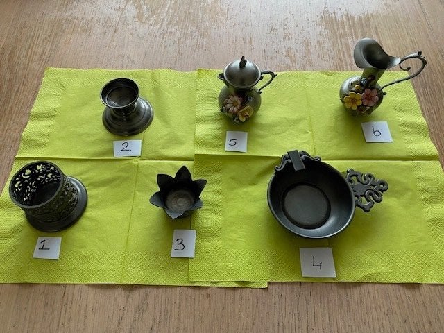 diverse tinnen spulletjes met porseleinen bloemetjes, Antiek en Kunst, Ophalen of Verzenden