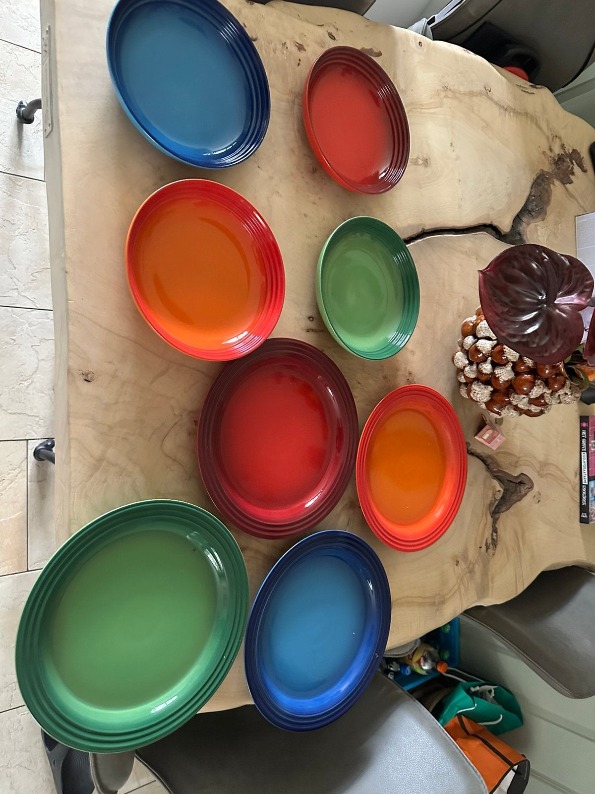 Le creuset 4 grote platte borden en 4 diepe borden, Overige merken, Ophalen of Verzenden, Zo goed als nieuw, Bord(en)