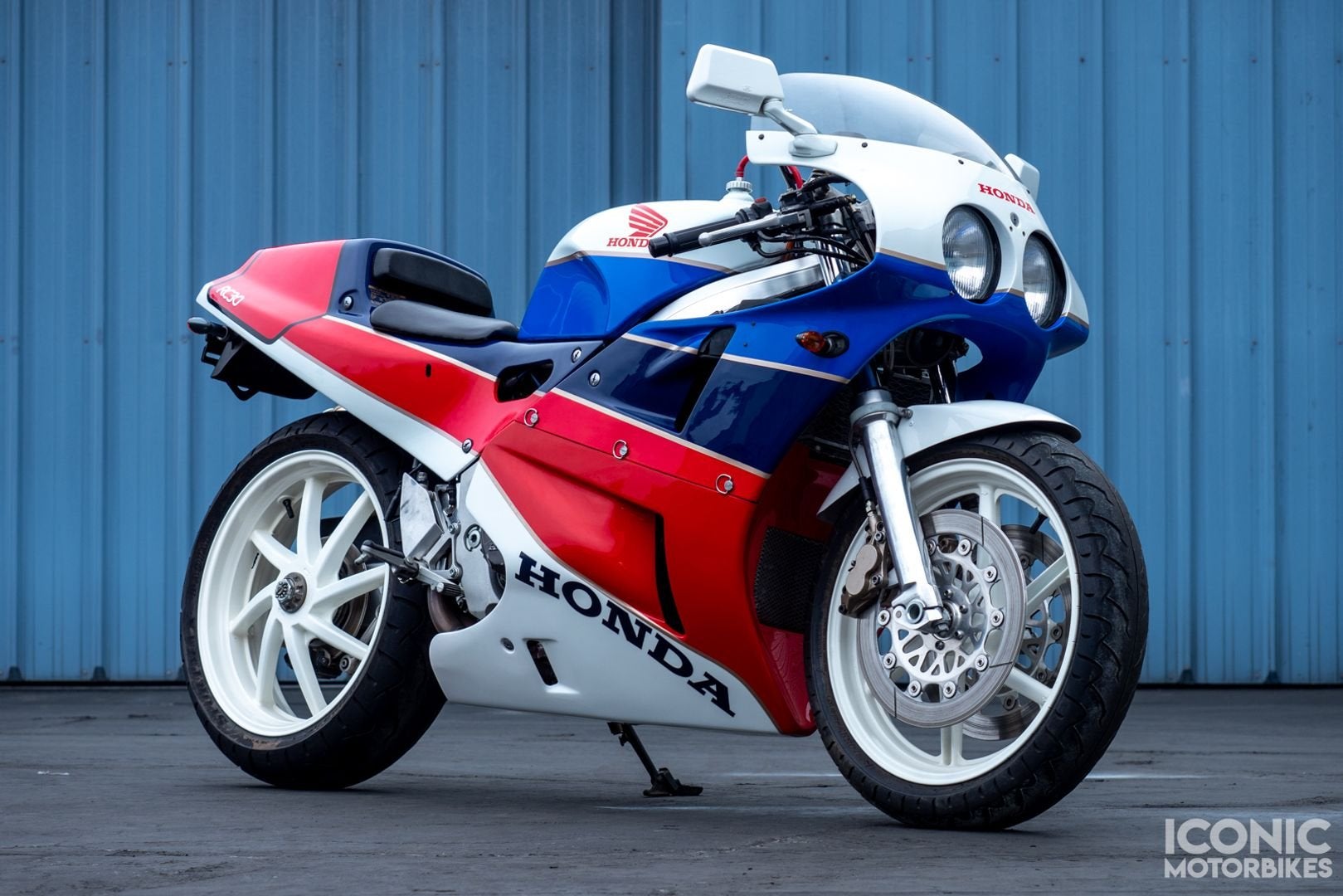 GEZOCHT HONDA RVF 750 RC 45 RC 30 (bj 1994), HONDA, Motorrijbewijs A, Bedrijf, Onbekend