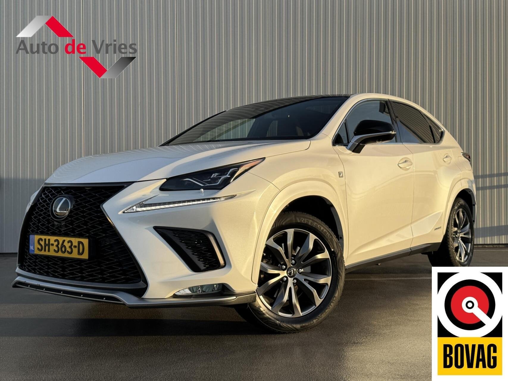 Lexus NX 300h AWD F F SPORT Line|NL-Auto|Trekhaak, Automaat, Gebruikt, Met garantie (alle), Hybride Elektrisch/Benzine