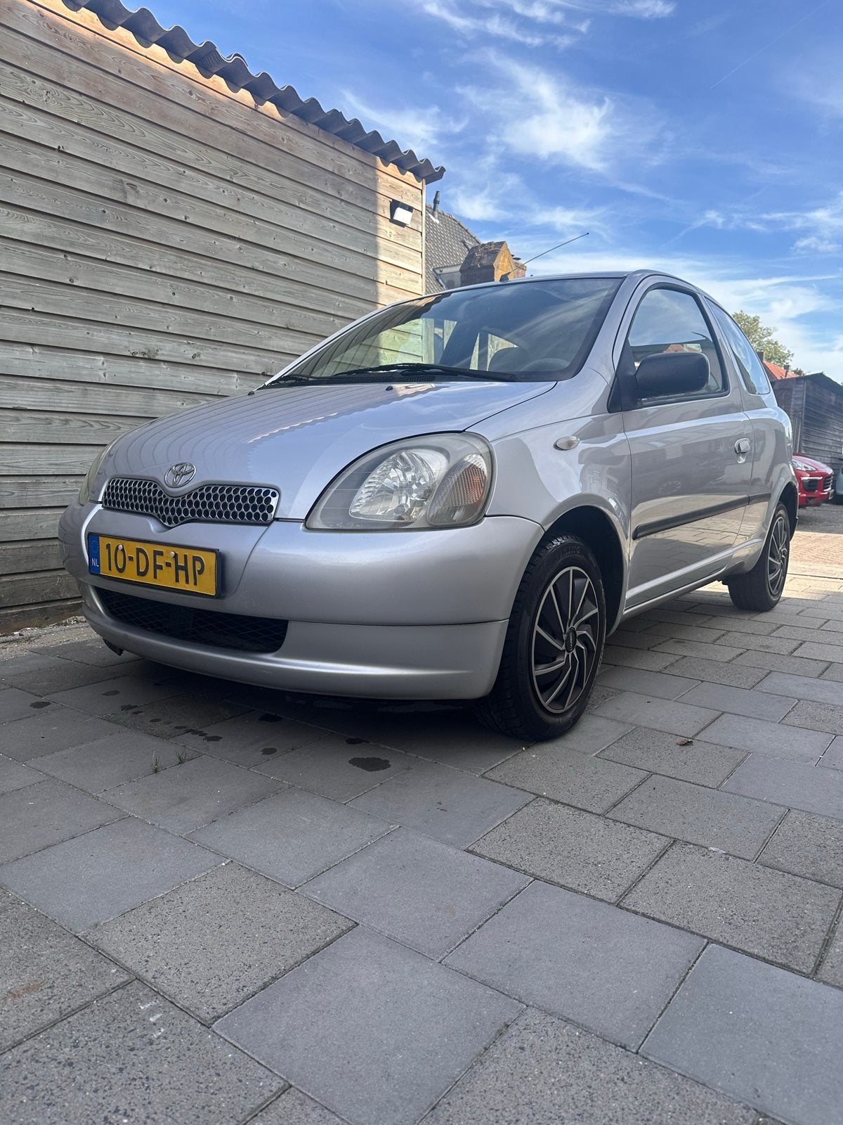 Toyota Yaris 1.0 16V Vvti 3DR SOL 1999 Grijs, Auto's, Voorwielaandrijving, 4 cilinders, 400 kg, 68 pk