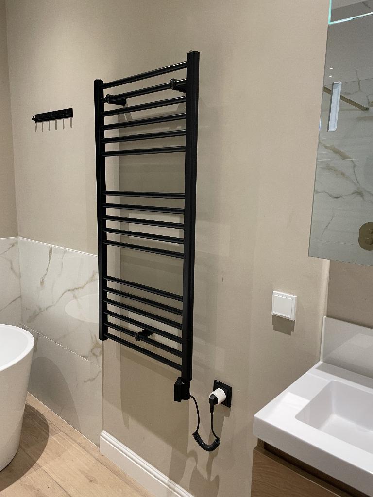 Sapho Handdoekradiator Elektrisch Zwart 59x120cm, Doe-het-zelf en Verbouw, Verwarming en Radiatoren, Ophalen, 500 tot 800 watt