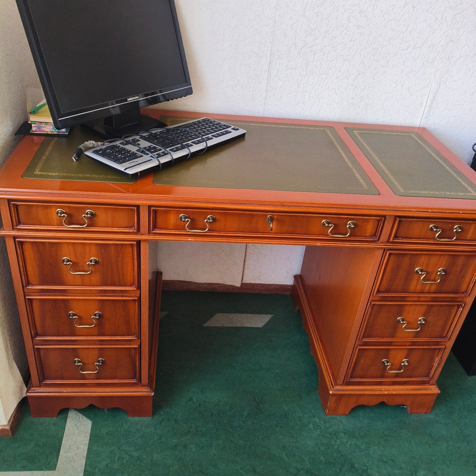 Bureau met leer blad T E.A.B, Ophalen