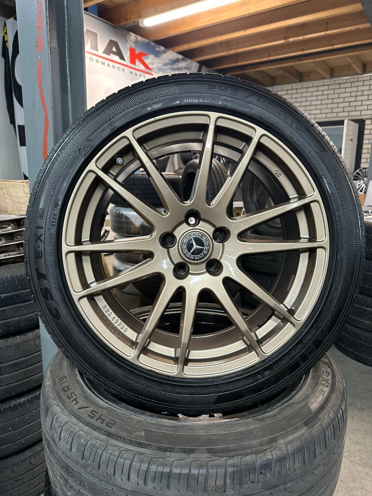 19 inch wielen mercedes vito v klasse brons velgen banden, Auto-onderdelen, 19 inch, Banden en Velgen, Ophalen of Verzenden, Zomerbanden