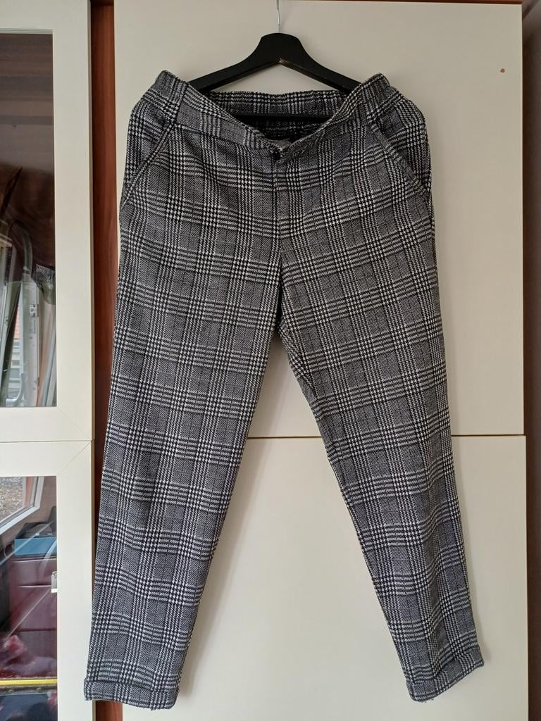 FREEQUENT broek. Zgan, Maat 38/40 (M), Zwart, Ophalen of Verzenden, Zo goed als nieuw