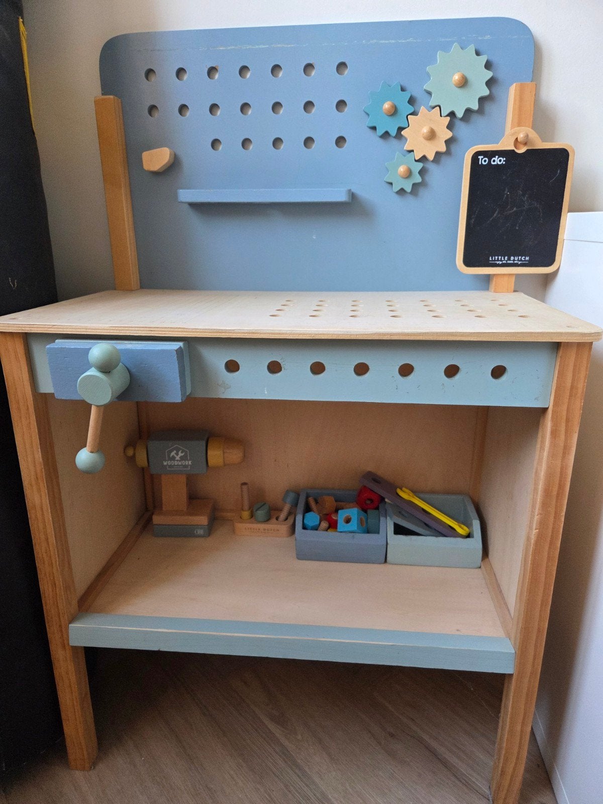 Werkbankje Little Dutch, Kinderen en Baby's, Kinderkamer | Tafels en Stoelen, Ophalen, Gebruikt, Stoel(en)