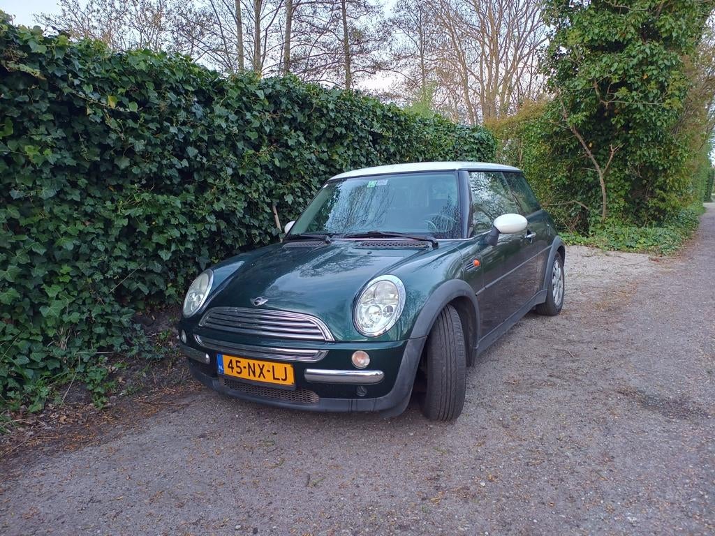 Mini Cooper airco NAP 1 jaar apk, Auto's, Mini, Voorwielaandrijving, 1025 kg, Zwart, 4 cilinders