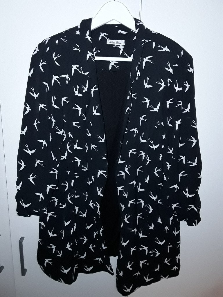 Miss Etam Zwart Colbert Jasje Met Vogelprint Maat XL, Zwart, Maat 46/48 (XL) of groter, Ophalen of Verzenden, Zo goed als nieuw