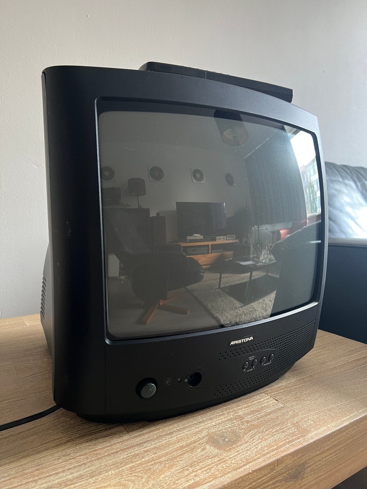 Aristona 14 inch Beeldbuis, Ophalen, Gebruikt