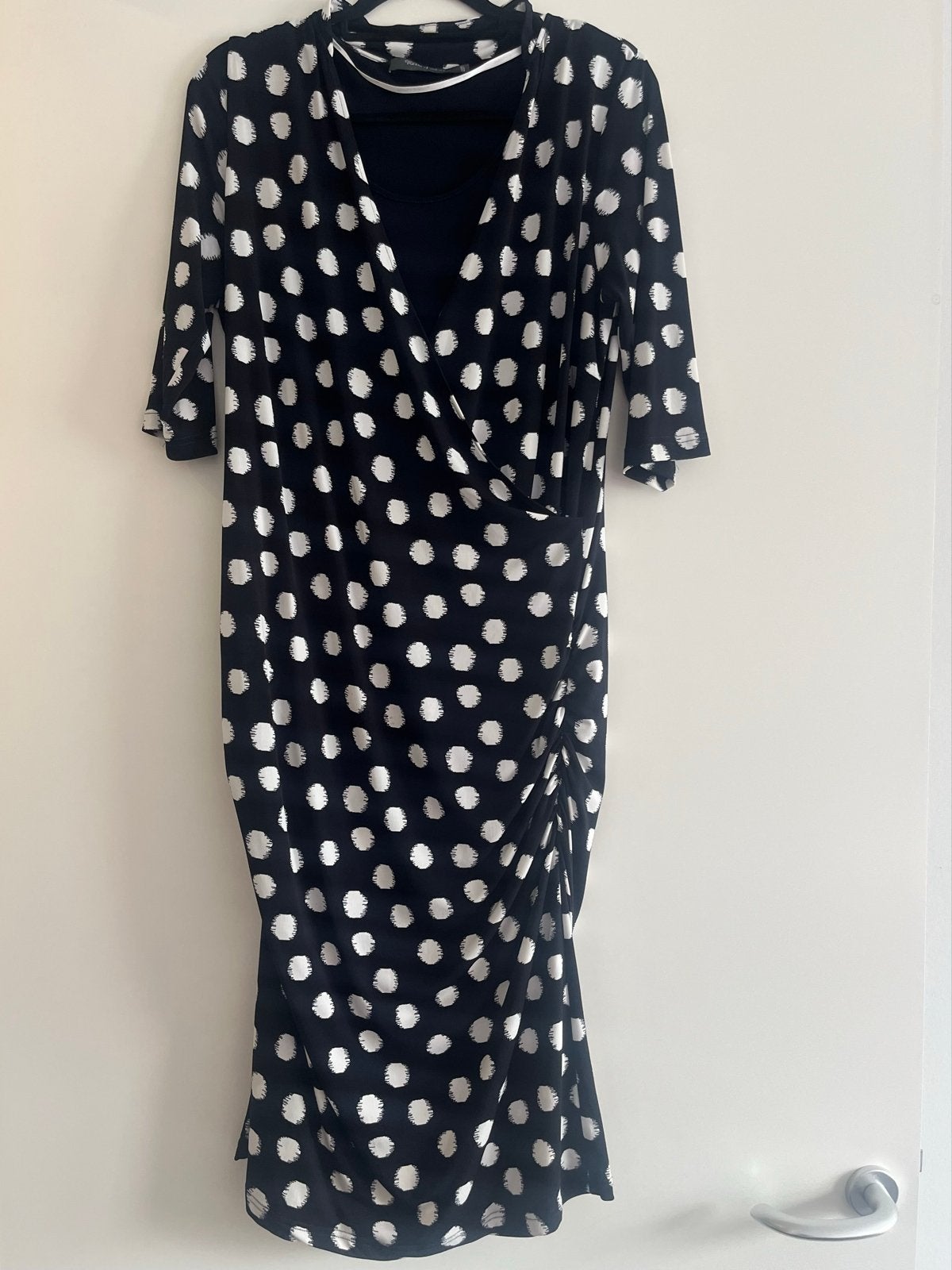 Jurk Rozes of Avalon - Zwart met witte stippen - Maat XL/44, Zwart, Maat 46/48 (XL) of groter, Ophalen of Verzenden, Gedragen