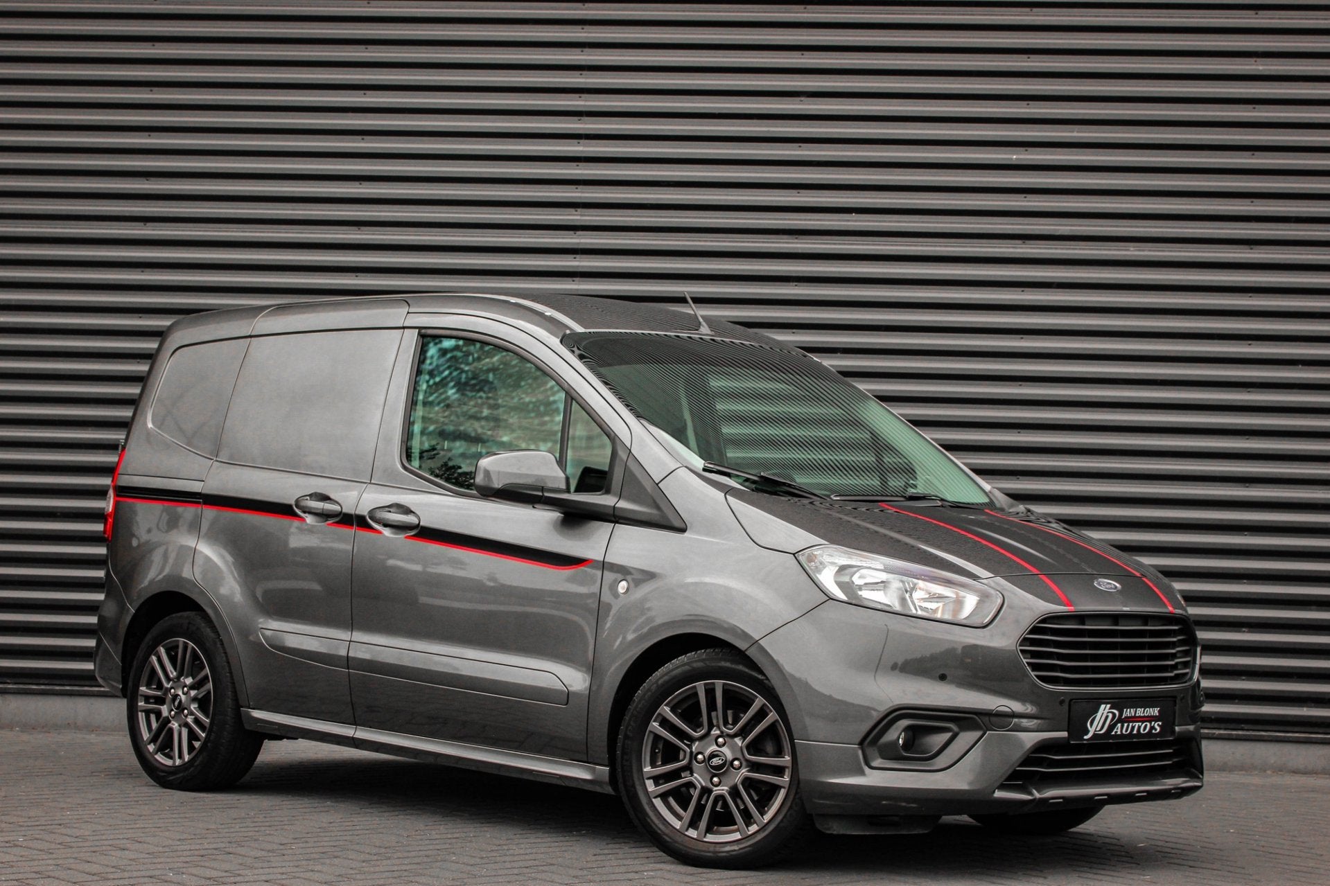 Ford Transit Courier 1.5 TDCI Sport 100PK / LM.VELGEN / 53DK, Voorwielaandrijving, 1264 kg, Bedrijf, 19 km/l