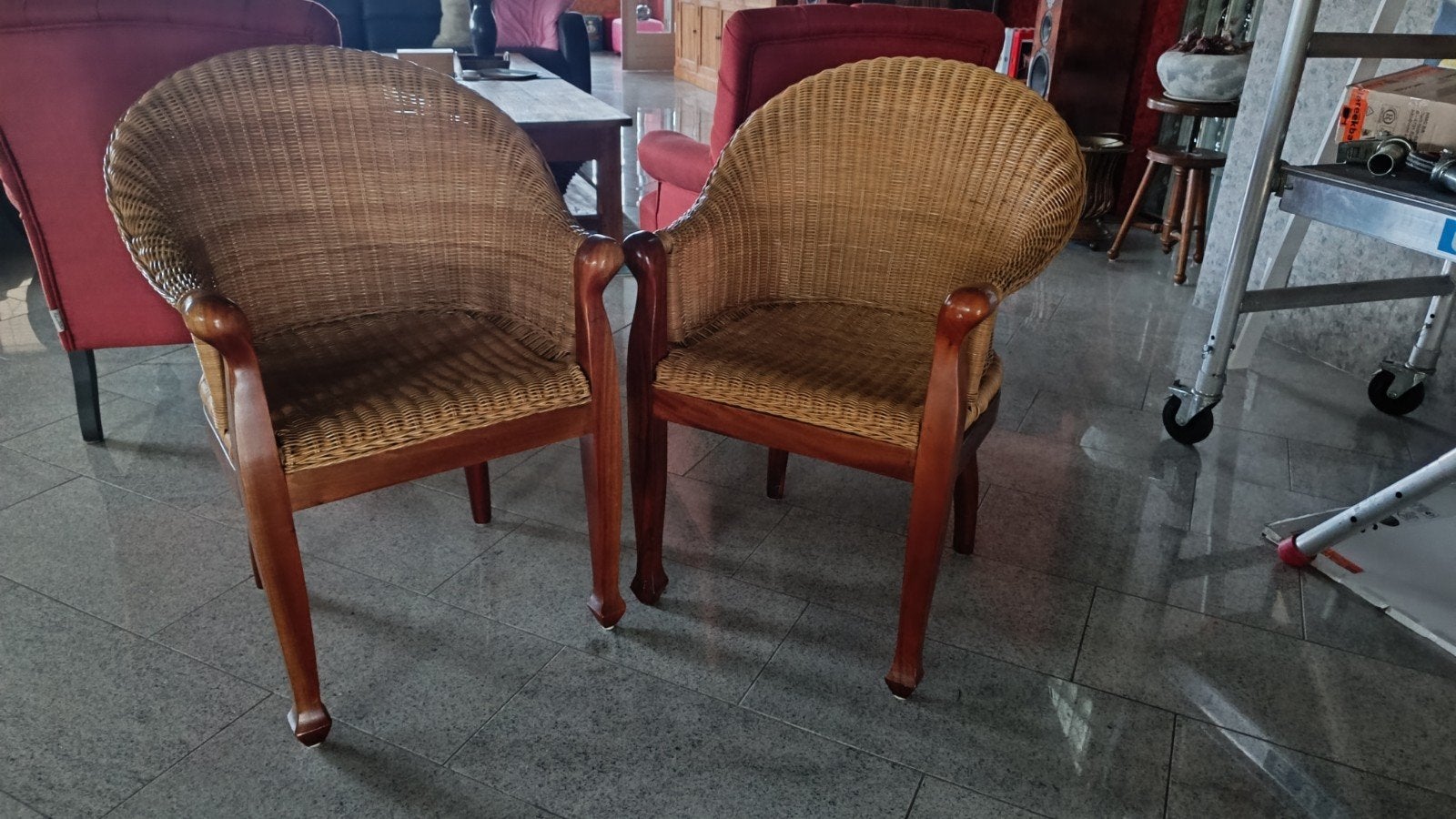 2 Rotan stoelen, Ophalen, Bruin, Hout, Twee