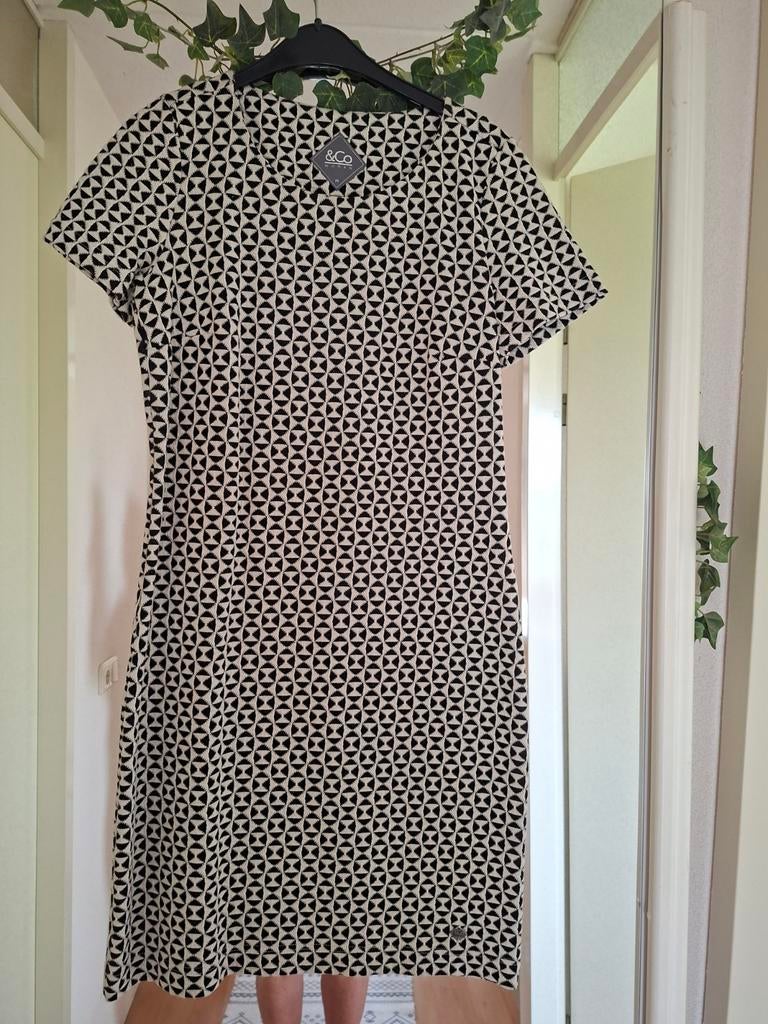 Nieuwe zwart-witte jurk &Co Woman maat M, geometrisch motief, Maat 38/40 (M), Zwart, &Co Woman, Nieuw