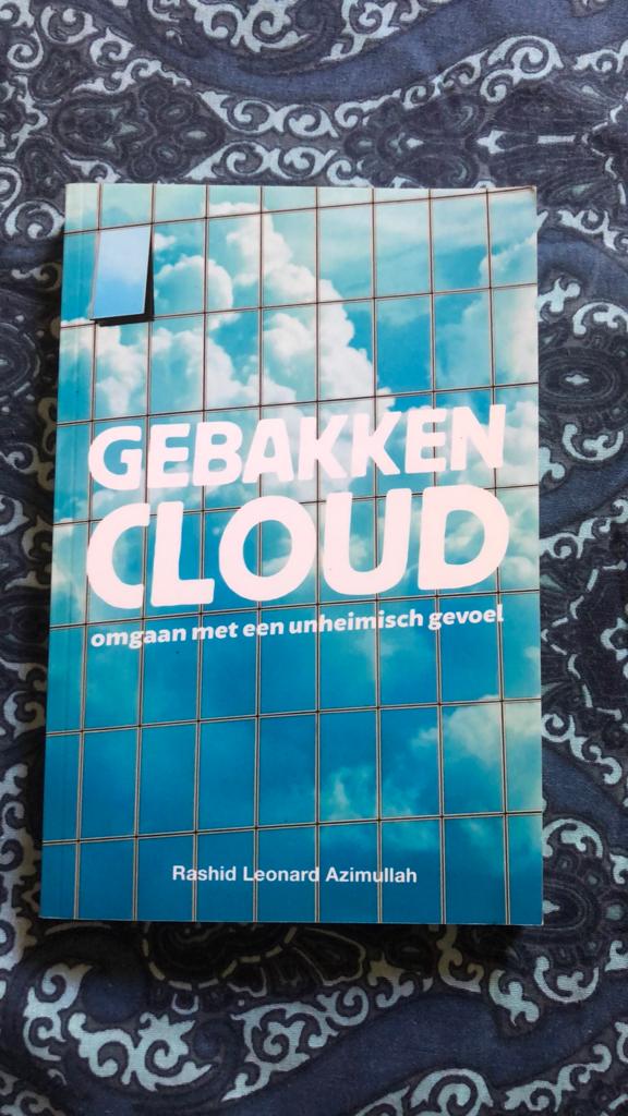 Rashid Azimullah - Gebakken cloud, Boeken, Ophalen of Verzenden, Zo goed als nieuw, Rashid Azimullah