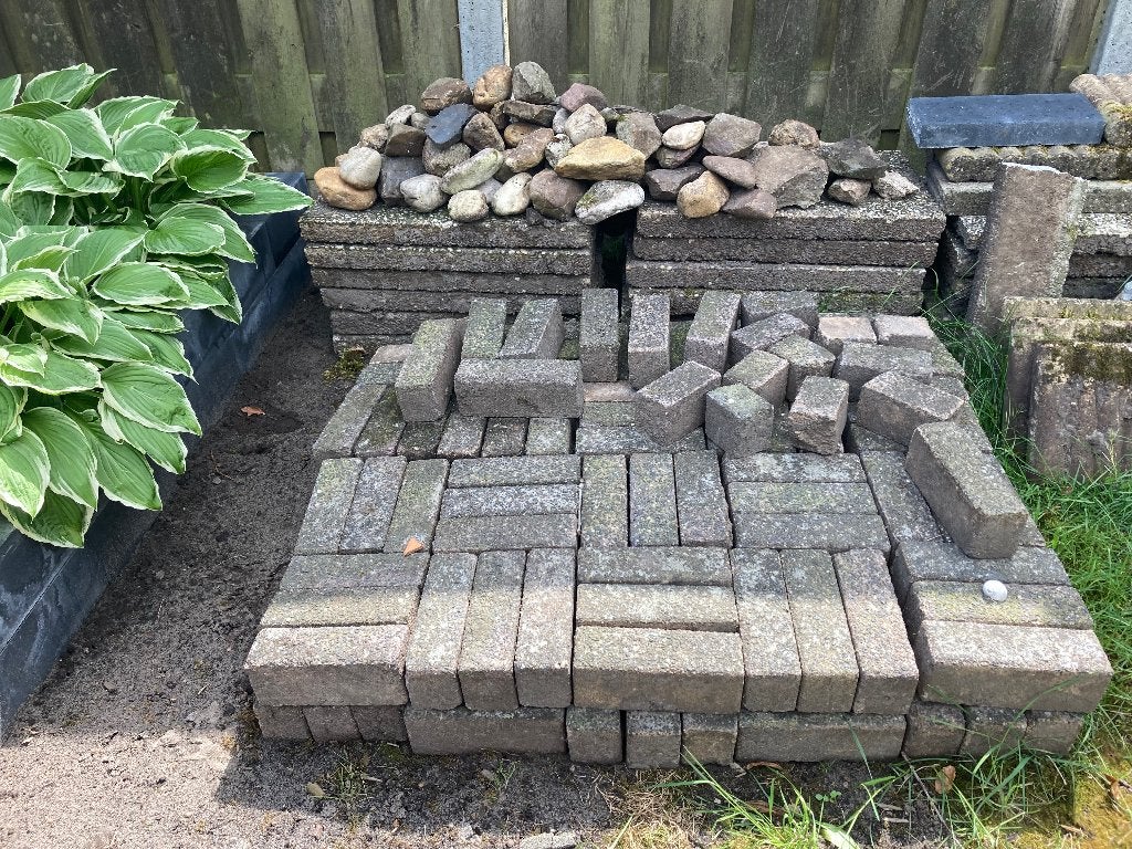 Gratis af te halen, afsluitbanden/ waaltjes/ keien, Tuin en Terras, Ophalen, Gebruikt