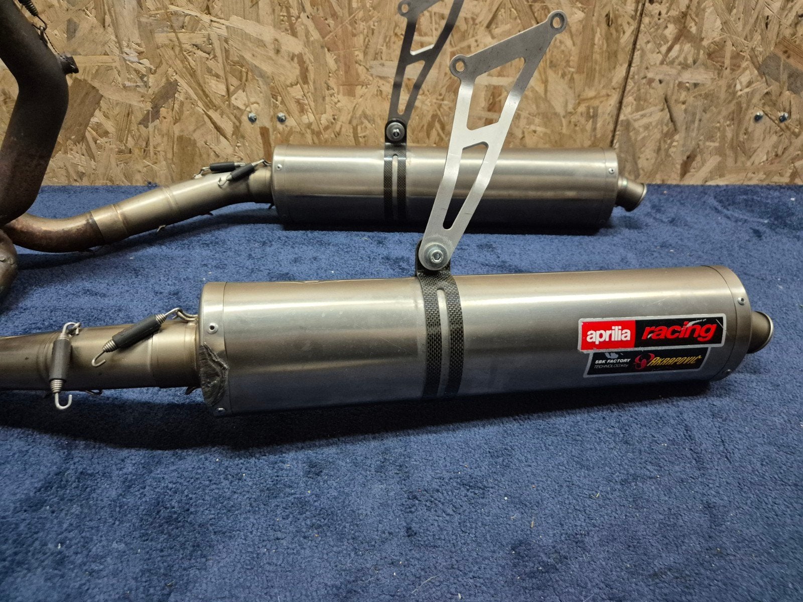 2-2 Akrapovic Uitlaatsysteem Aprilia RSV Mille / Tuono gen1, Ophalen of Verzenden, Akrapovic, Akrapovic, Akrapovic