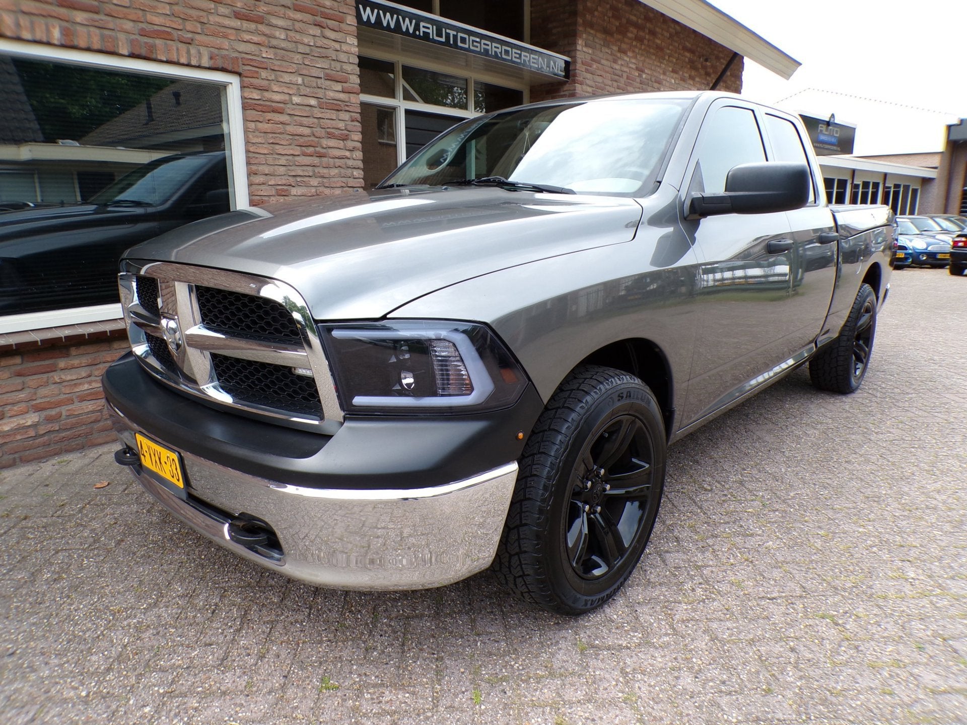Dodge Ram 1500 5.7 V8 4x4 Quad Cab 6'4, Auto's, Automaat, Euro 5, Stof, Gebruikt