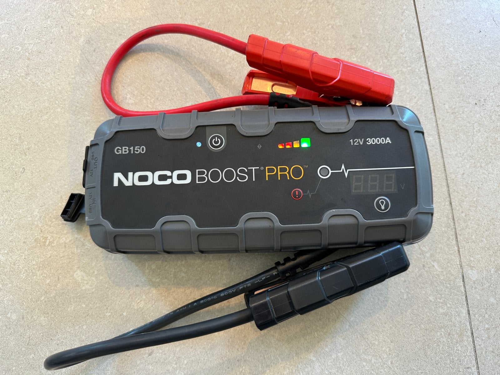 NOCO Boost Pro GB150 Jumpstarter 12V 3000A, Auto diversen, Jumpstarters, Ophalen, Gebruikt