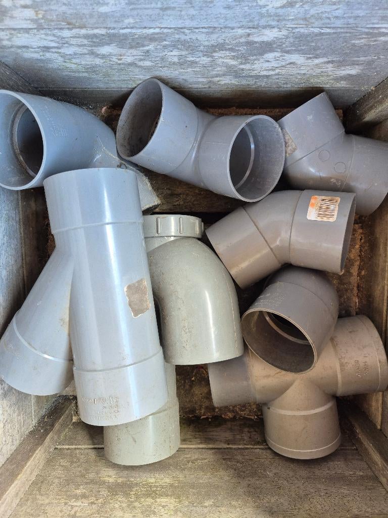 Pvc hulpstukken o.a. bochten, moffen enz., Ophalen, Bochten, Pvc, 60 tot 80 mm