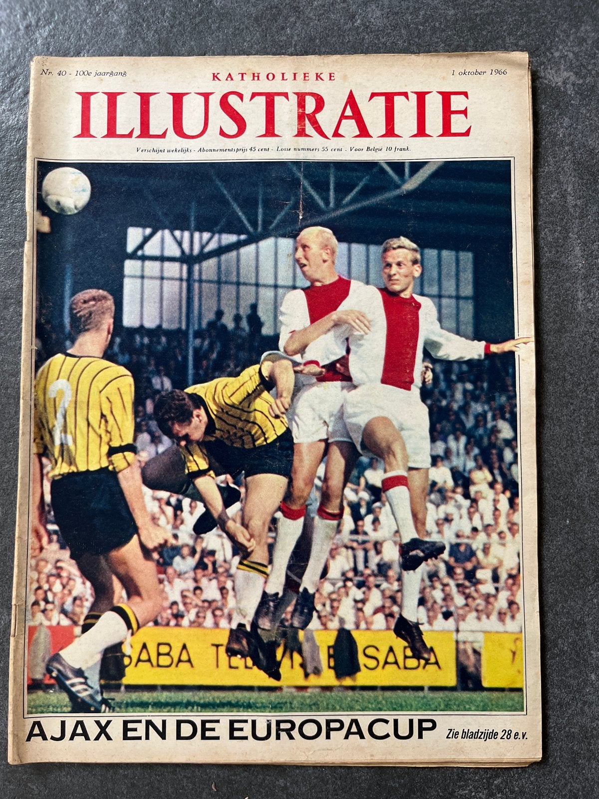 Katholieke Illustratie - Ajax en de Europacup (1966), Boeken, Tijdschriften en Kranten, Ophalen of Verzenden, Gelezen, Overige typen
