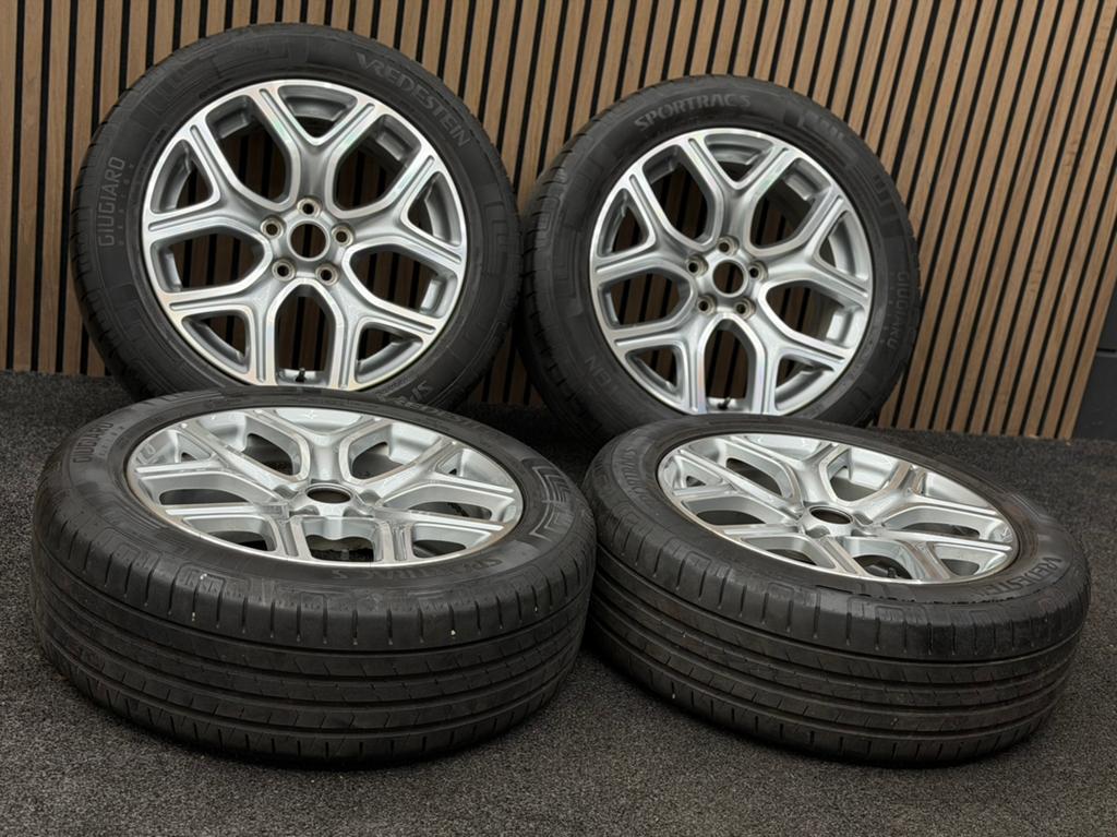Originele 18 inch Mitsubishi Outlander 5x114.3 Vredestein, Ophalen, 18 inch, ., Banden en Velgen