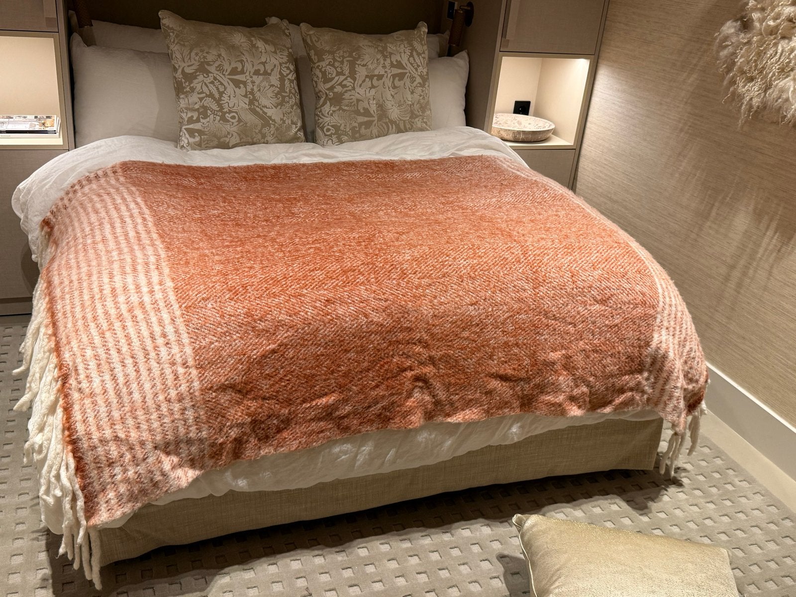 Sissy Boy Plaid / Sprei Roze - 130 x 160 cm, Huis en Inrichting, Gebruikt, Roze, Met franjes/kwastjes, Ophalen of Verzenden