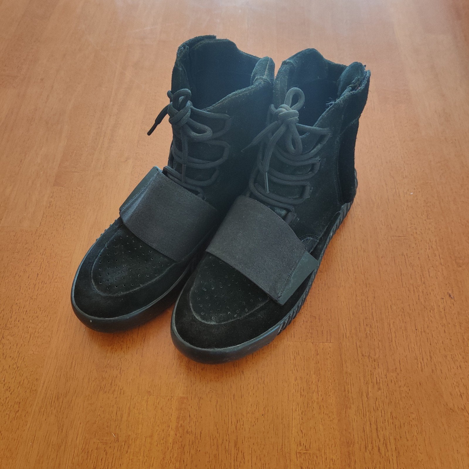 Yeezy Boost 750
Triple Black, Zwart, Ophalen of Verzenden, Sneakers of Gympen, Yeezy