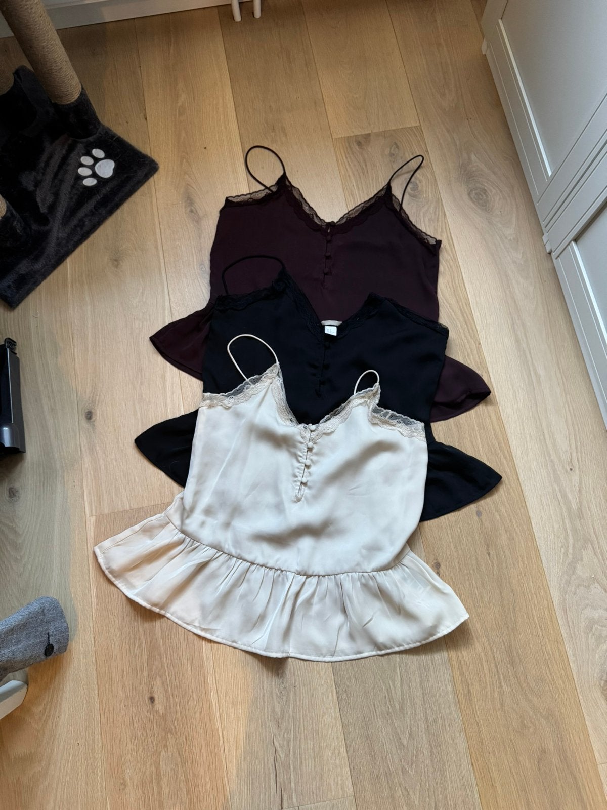 Satijnen top maat 40, Kleding | Dames, Maat 38/40 (M), Zwart, Ophalen of Verzenden, Zo goed als nieuw