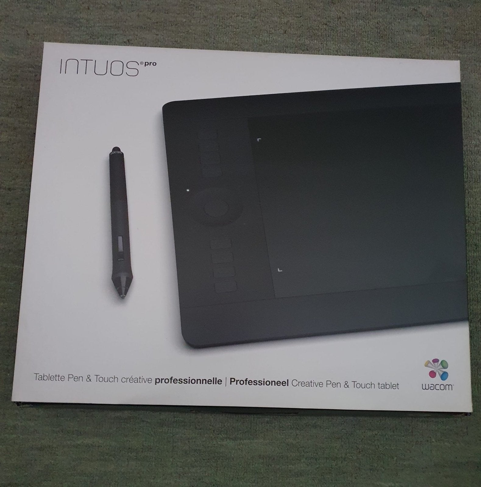 Wacom Intuos Pro Creative Pen & Touch Tablet Medium, Computers en Software, Ophalen, Multi-touch, Zo goed als nieuw, Draadloos